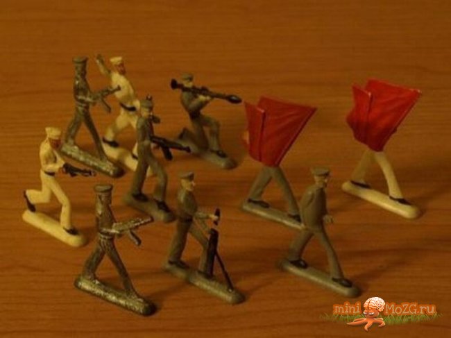 http://minimozg.ru/uploads/posts/2011-08/thumbs/1313130226_013-starye-igrushki-vremen-sssr-minimozg.ru.jpg