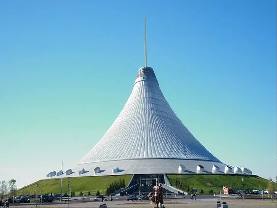 Норман Фостер Астана